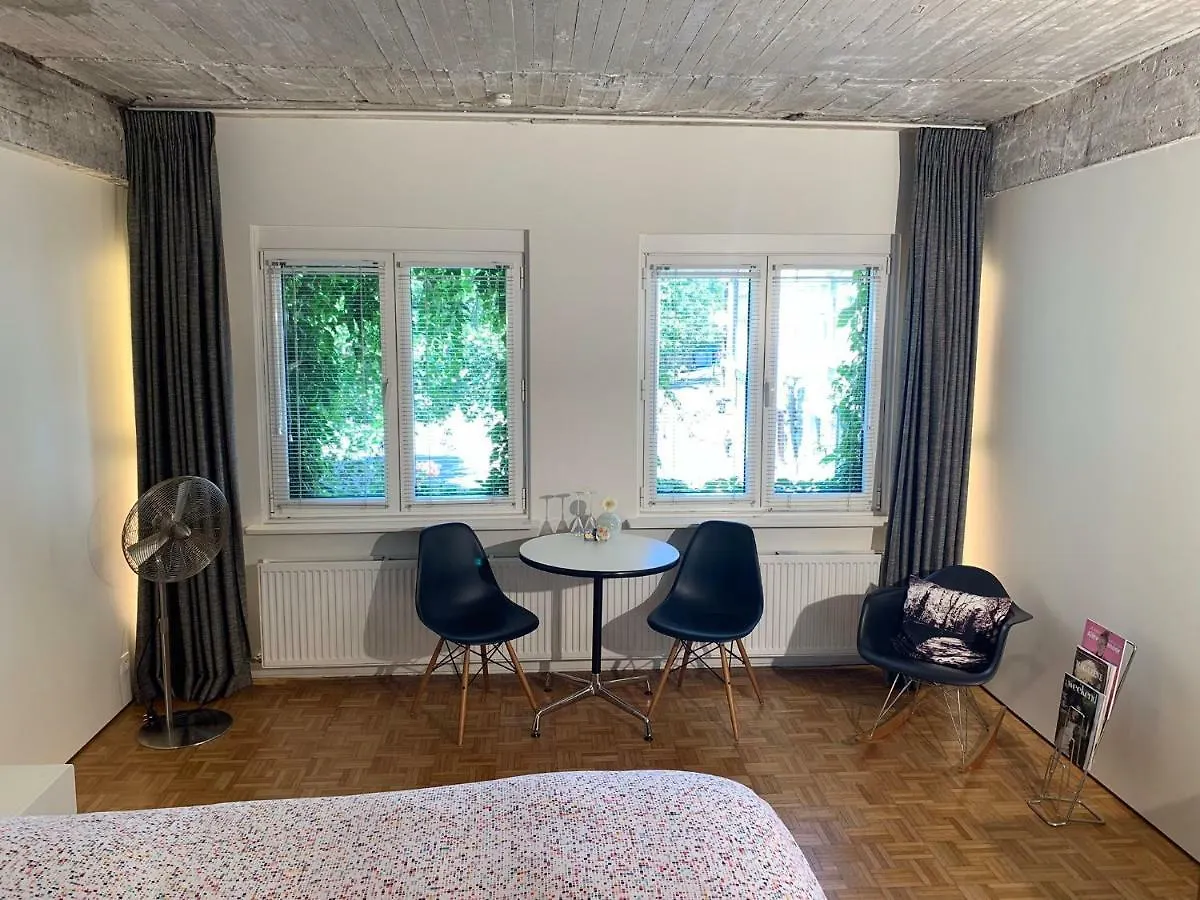 Bed & Breakfast B&B Yellow Submarine Antwerpen